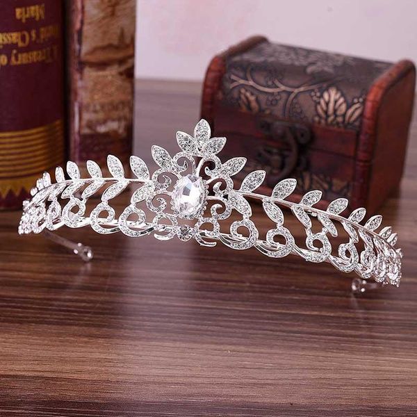 fashion rhinestone leaf bride tiaras and crowns headdress crystal noiva diadem hair jewelry wedding hair accessories gift jl, Golden;silver
fashion rhinestone leaf bride tiaras and crowns headdress crystal noiva diadem hair jewelry wedding hair accessories gift jl, Golden;silver
