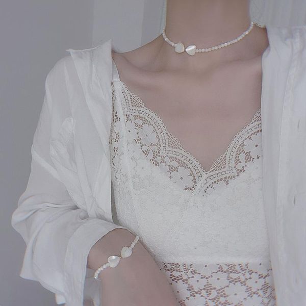 chokers south korea's design white butterfly shell necklace choker temperament personality trend jewelry for women., Golden;silver
chokers south korea's design white butterfly shell necklace choker temperament personality trend jewelry for women., Golden;silver