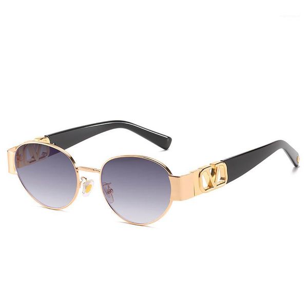 2020 new oval-shaped punk style women personalized sunglasses metal with plastic smamll size brand designer uv400 goggles1, White;black
2020 new oval-shaped punk style women personalized sunglasses metal with plastic smamll size brand designer uv400 goggles1, White;black
