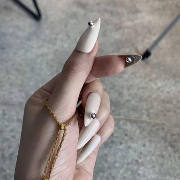 false nails 24pcs stiletto nail tips silver extension europe and america can be dismantled fake with glue manicure patch ty, Red;gold
false nails 24pcs stiletto nail tips silver extension europe and america can be dismantled fake with glue manicure patch ty, Red;gold