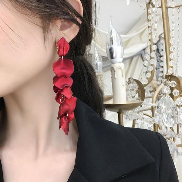 fashion resin faux flower long earrings 2020 bohemian handmade charm petal dangle earrings for women pendientes party gift, Silver
fashion resin faux flower long earrings 2020 bohemian handmade charm petal dangle earrings for women pendientes party gift, Silver