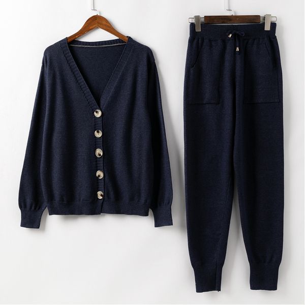 2021 new women's sweaters sets suits fashion customes v neck cardigans long pants track for autumn winter woman knitted suit 3ivl, Black;white
2021 new women's sweaters sets suits fashion customes v neck cardigans long pants track for autumn winter woman knitted suit 3ivl, Black;white