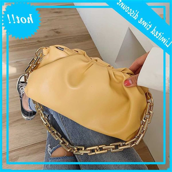 new pleated leather cloud women shoulder bag gold chain luxury design handbags 2020 retro tote fashionclutches female purses
new pleated leather cloud women shoulder bag gold chain luxury design handbags 2020 retro tote fashionclutches female purses