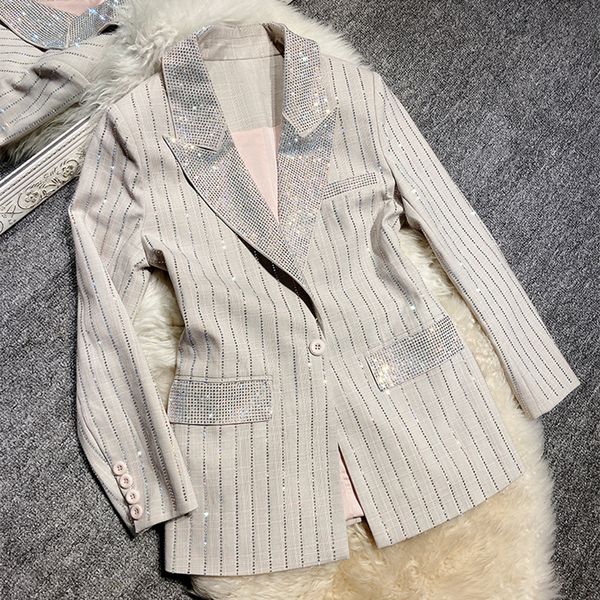 2020 new autumn sequins bling woman's plaid single long sleeve pocket jacket 3y51, Black;brown
2020 new autumn sequins bling woman's plaid single long sleeve pocket jacket 3y51, Black;brown