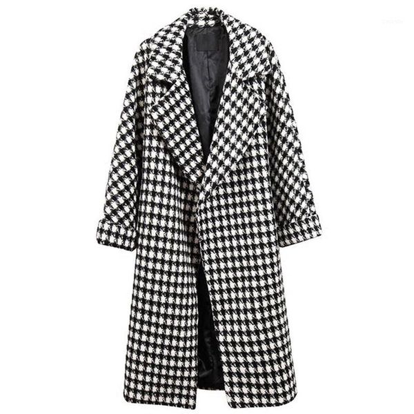 autumn winter woolen coat women cardigan outwear 2020 new plus size long thick plaid wool blend coat women loose overcoat 4xl1, Black
autumn winter woolen coat women cardigan outwear 2020 new plus size long thick plaid wool blend coat women loose overcoat 4xl1, Black