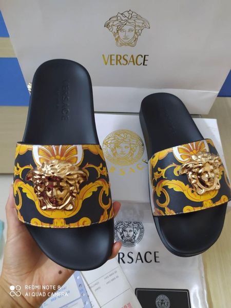 2020 fashion collocation, designer design, designer slippers new r luxury slides men's summer rubber sandals beach slippers fashion wea, Black
2020 fashion collocation, designer design, designer slippers new r luxury slides men's summer rubber sandals beach slippers fashion wea, Black