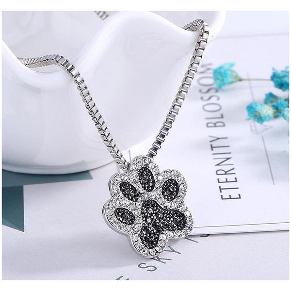 factory wholesale creative jewelry pet dog paw full diamond footprint pendant necklace 81ymp cz5s3, Silver
factory wholesale creative jewelry pet dog paw full diamond footprint pendant necklace 81ymp cz5s3, Silver