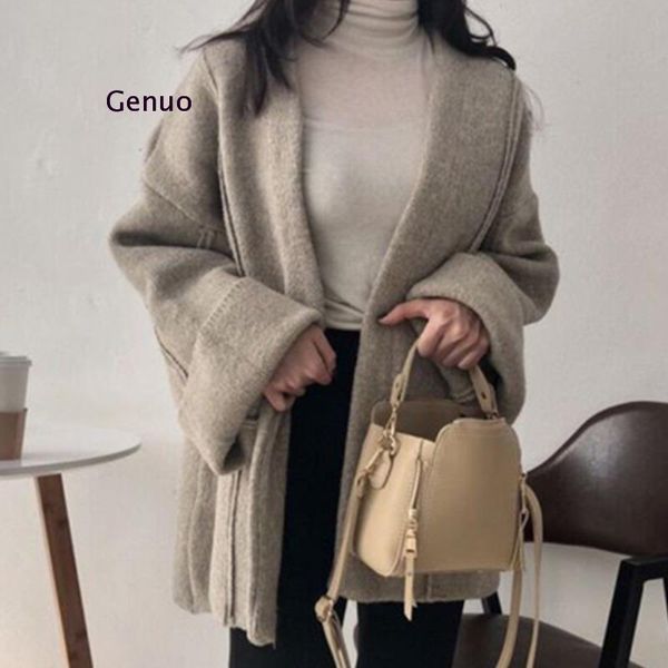 2020 autumn ladies short woolen coat loose flared sleeves all-match bat sleeved cardigan solid coats ladies plus size, Black
2020 autumn ladies short woolen coat loose flared sleeves all-match bat sleeved cardigan solid coats ladies plus size, Black