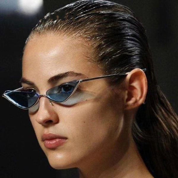 sunglasses fashion red cat eye women trend female brand designer triangle metal frames pink black clear lens coating oculos, White;black
sunglasses fashion red cat eye women trend female brand designer triangle metal frames pink black clear lens coating oculos, White;black