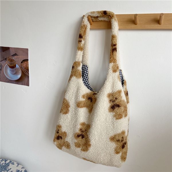 lamb swool bear printed shoulder winter with skin female purse of great capacity tote bags for soft women shopper bag
lamb swool bear printed shoulder winter with skin female purse of great capacity tote bags for soft women shopper bag