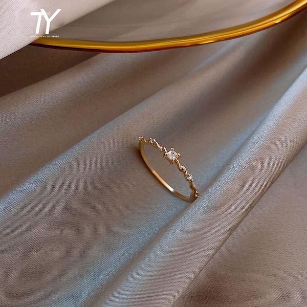 cluster rings 2021 simple and versatile twist ring south korean women's jewelry party student's friend fashion joint, Golden;silver
cluster rings 2021 simple and versatile twist ring south korean women's jewelry party student's friend fashion joint, Golden;silver