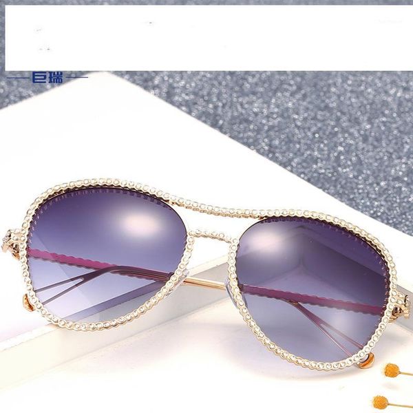 2020 vintage fashion oversized rimless sunglasses women famous design diamond pilot sun glasses for female nx1, White;black
2020 vintage fashion oversized rimless sunglasses women famous design diamond pilot sun glasses for female nx1, White;black