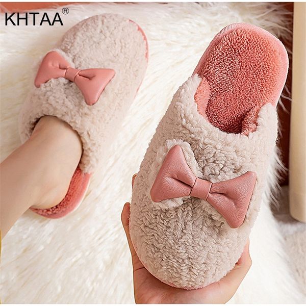 winter women flat slippers warm cute bow plush slippers female home floor fashion comfort shoes couple plus size man footwear 201215, Black
winter women flat slippers warm cute bow plush slippers female home floor fashion comfort shoes couple plus size man footwear 201215, Black
