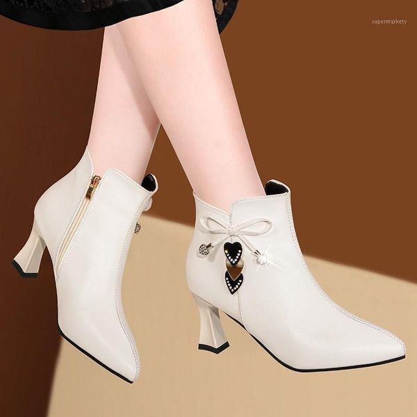 2020 winter autumn women ankle boots high heels dress shoes rhinestone ladies shoes bowtie pointed toe botas mujer black 8907c1
2020 winter autumn women ankle boots high heels dress shoes rhinestone ladies shoes bowtie pointed toe botas mujer black 8907c1