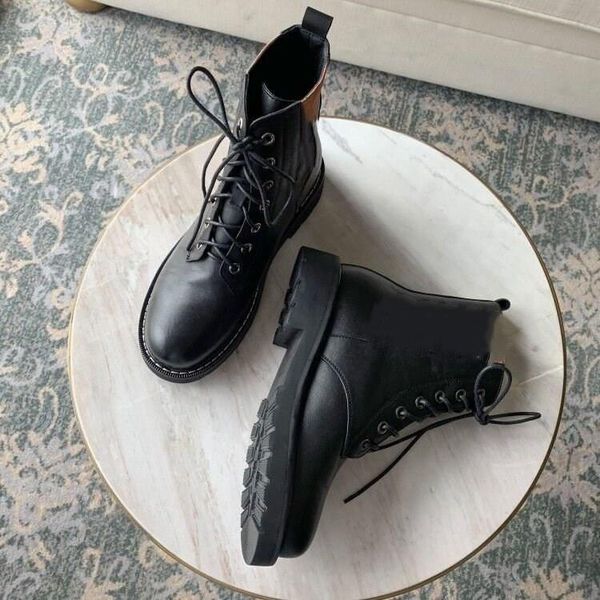 2021 new luxury ladies martin boots leather comfortable and breathable ladies outdoor casual shoes, Black
2021 new luxury ladies martin boots leather comfortable and breathable ladies outdoor casual shoes, Black
