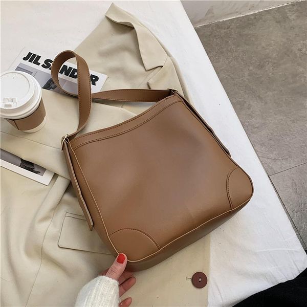 high capacity pu leather crossbody bags for women 2021 casual bucket bags lady handbags large capacity designer shoulder totes
high capacity pu leather crossbody bags for women 2021 casual bucket bags lady handbags large capacity designer shoulder totes
