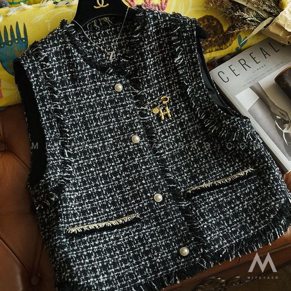 women's vests floral yarn blended fringe tweed pearl button vest jacket 2021 cardigan, Black;white
women's vests floral yarn blended fringe tweed pearl button vest jacket 2021 cardigan, Black;white