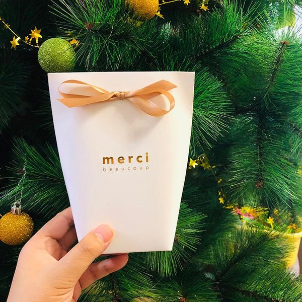 2020 gift packaging bags 5 pcs/10pcs packing box storage durable birthday candy bag for party drop shipping
2020 gift packaging bags 5 pcs/10pcs packing box storage durable birthday candy bag for party drop shipping