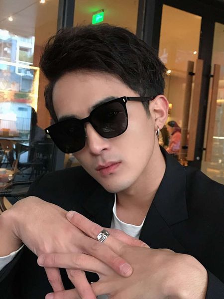 polarized eye protection sunglasses men's trendy men's sunglasses bounty artifact rimless square glasses special for driving, White;black
polarized eye protection sunglasses men's trendy men's sunglasses bounty artifact rimless square glasses special for driving, White;black