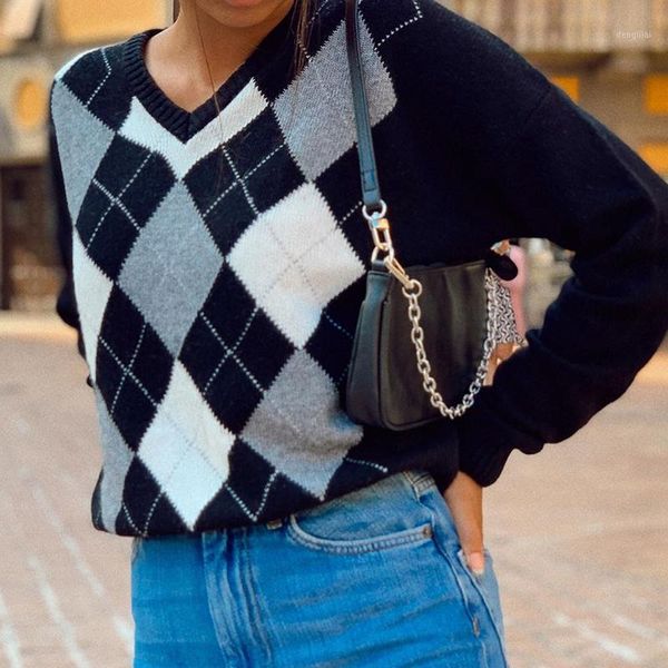 yiciya 2020 autumn black v neck vintage knit sweater casual argyle plaid jumper women y2k preppy style long sleeve pullover1, White;black
yiciya 2020 autumn black v neck vintage knit sweater casual argyle plaid jumper women y2k preppy style long sleeve pullover1, White;black
