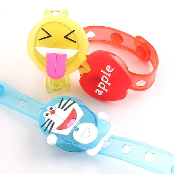2020 led lighted toys luminous hand ring flash bracelet creative cartoon watch flash children gift small toy
2020 led lighted toys luminous hand ring flash bracelet creative cartoon watch flash children gift small toy