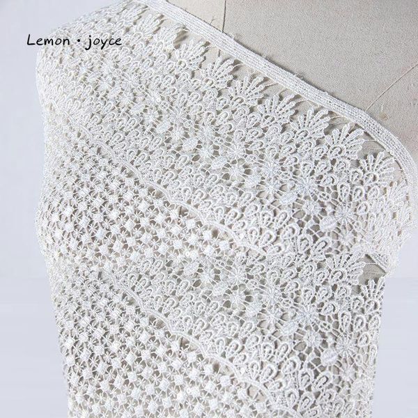 ribbon selling white flower embroidery french lace for wedding dress nigerian 2021 fabric in woman, Pink;blue
ribbon selling white flower embroidery french lace for wedding dress nigerian 2021 fabric in woman, Pink;blue
