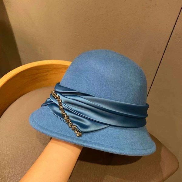 water diamond autumn and winter new styling wool soft hat warm women fashion elegant intellectual
water diamond autumn and winter new styling wool soft hat warm women fashion elegant intellectual