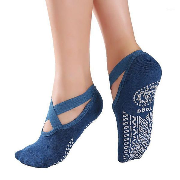 1 pair ladies anti slip cotton yoga socks bandage sports girls ballet dance socks for 35-39 yards1, Black;white
1 pair ladies anti slip cotton yoga socks bandage sports girls ballet dance socks for 35-39 yards1, Black;white