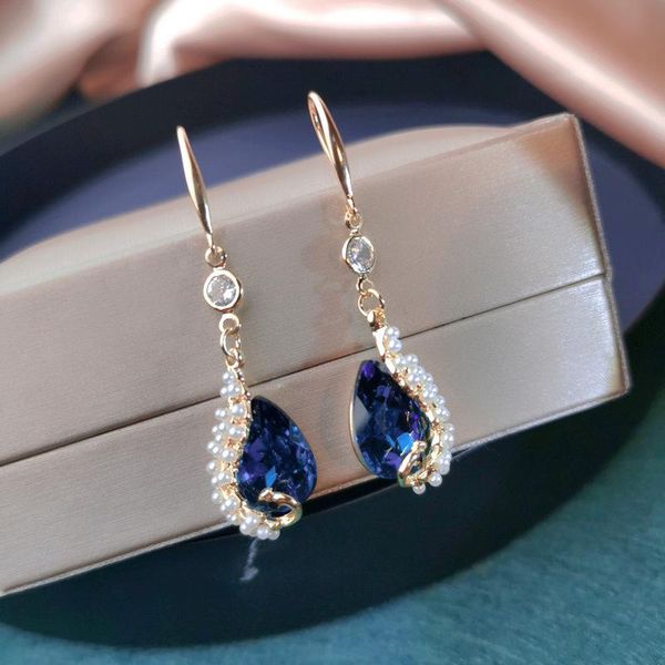 timeonly retro waterdrop peacock zircon dangle earring luxury simulated pearl shinning crystal earrings for women lady jewelry, Silver
timeonly retro waterdrop peacock zircon dangle earring luxury simulated pearl shinning crystal earrings for women lady jewelry, Silver