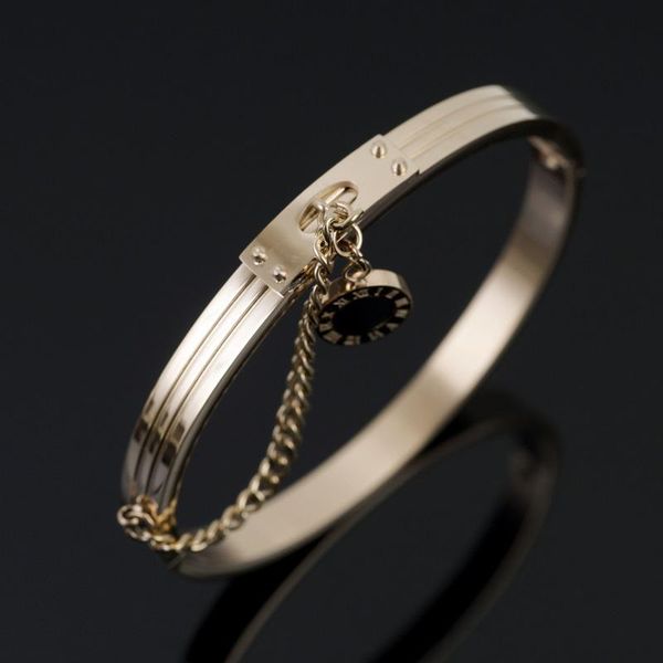 bangle vintage roman numerals stainless steel punk bangles for men women chains with black shell pendant women's bracelets jewelry gift
bangle vintage roman numerals stainless steel punk bangles for men women chains with black shell pendant women's bracelets jewelry gift