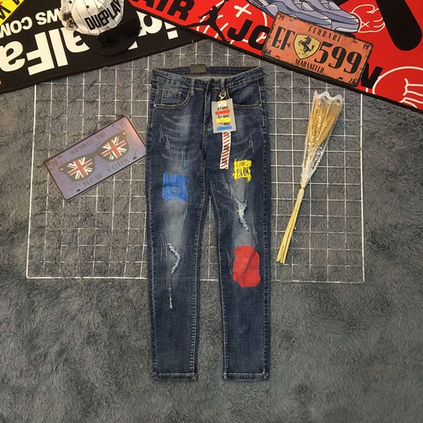 2019 new jeans personality korean slim leggings elastic fashion printed men's long pants with holes, Blue
2019 new jeans personality korean slim leggings elastic fashion printed men's long pants with holes, Blue