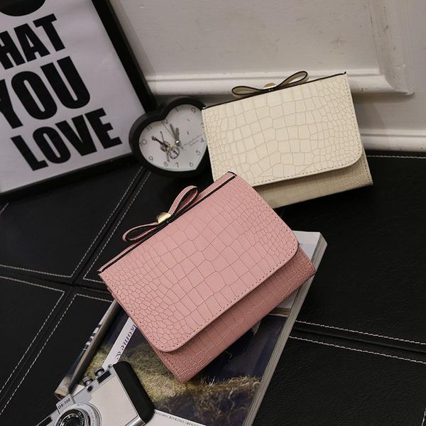 2021 small bag single shoulder messenger bag crocodile small square 
2021 small bag single shoulder messenger bag crocodile small square
