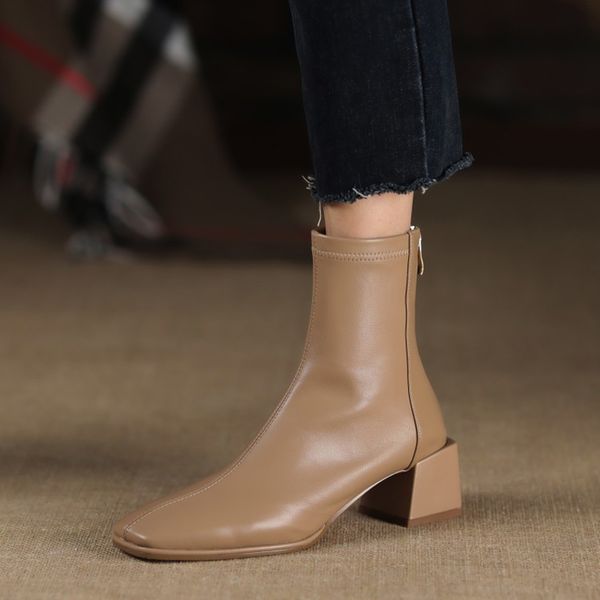 новый дизайнер classic back zipper bootkle boots для женщин 2021 осень осень зима натуральная кожаная обувь женщина офис леди ретро зимние б, Black
новый дизайнер classic back zipper bootkle boots для женщин 2021 осень осень зима натуральная кожаная обувь женщина офис леди ретро зимние б, Black