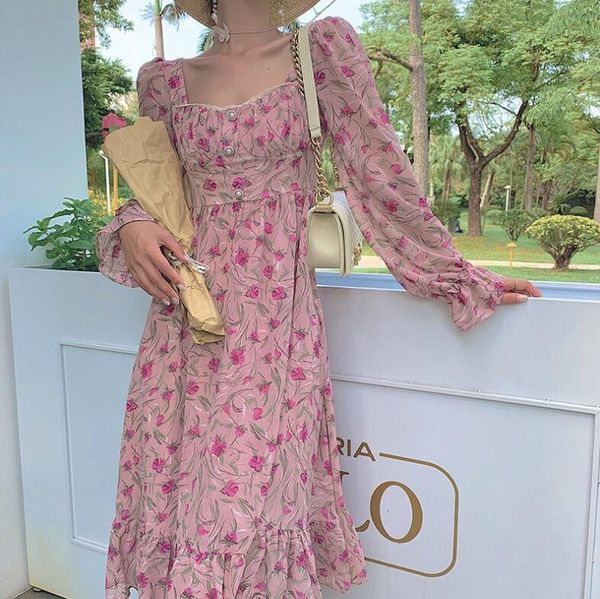 elegant vintage floral print chiffon female dress 2021 thin buttons boho beach holiday robes long gown p2220 ai16, Black;gray
elegant vintage floral print chiffon female dress 2021 thin buttons boho beach holiday robes long gown p2220 ai16, Black;gray