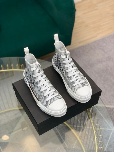 2020 new boy girl luxury fashion shoes female designer high heel leather casual running outdoor shoes men and women high shoe size, Black;red
2020 new boy girl luxury fashion shoes female designer high heel leather casual running outdoor shoes men and women high shoe size, Black;red