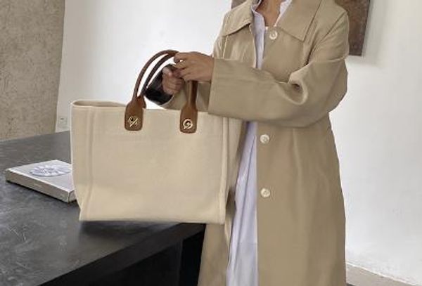 new canvas bag shoulder large capacity student contracted mini plush portable simple canvas handbag zh 21012803dq
new canvas bag shoulder large capacity student contracted mini plush portable simple canvas handbag zh 21012803dq