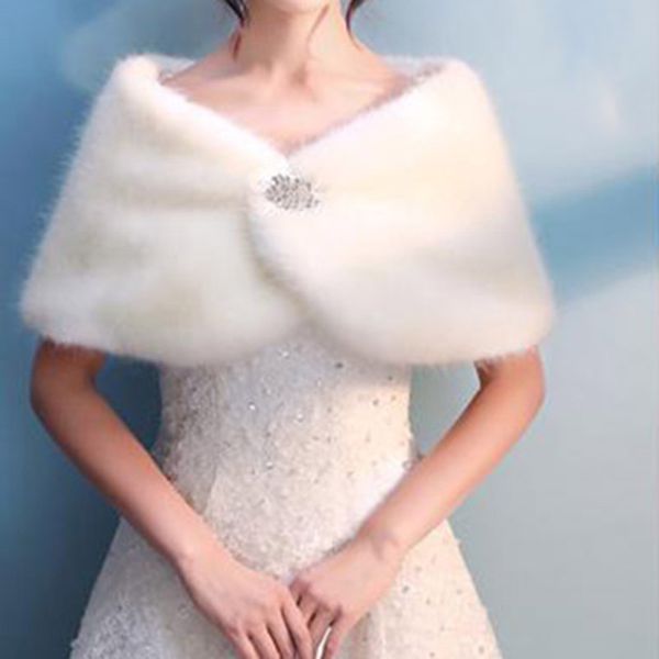 2021 bridal winter warm cape fur shawl wedding outerwear bolero wrap cape stole women jacket coat shrug for party dresses bd014, White
2021 bridal winter warm cape fur shawl wedding outerwear bolero wrap cape stole women jacket coat shrug for party dresses bd014, White