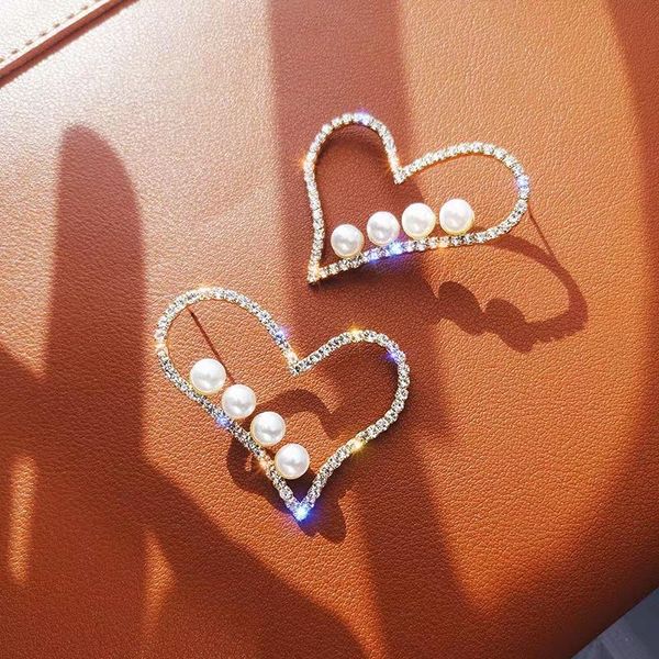 simulated pearls simple gold color heart stud earrings for women fashion statement earrings brincos fantaisie korean, Golden;silver
simulated pearls simple gold color heart stud earrings for women fashion statement earrings brincos fantaisie korean, Golden;silver