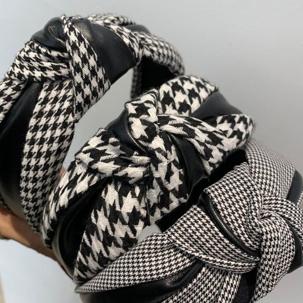 hair accessories women personality pu leather stitching plaid band retro knotted headband for girls hairbands bezel
hair accessories women personality pu leather stitching plaid band retro knotted headband for girls hairbands bezel