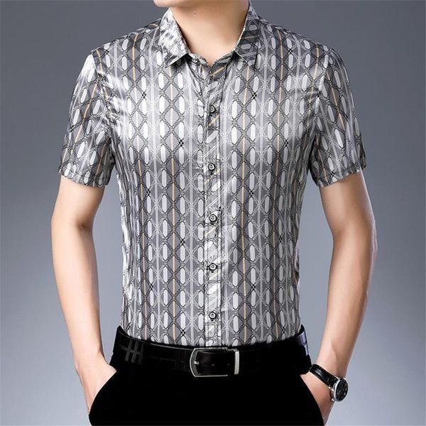 business casual striped wash and wear high-end short sleeve shirt summer new quality soft comfortable smooth cool men shirtm-3xl, White;black
business casual striped wash and wear high-end short sleeve shirt summer new quality soft comfortable smooth cool men shirtm-3xl, White;black