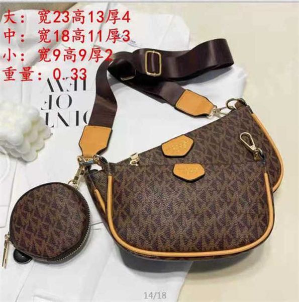 2022 a new designer bags for women sports gift cosmetic cases lady italy models, fashion casual shoulder classic handbags pv8s
2022 a new designer bags for women sports gift cosmetic cases lady italy models, fashion casual shoulder classic handbags pv8s
