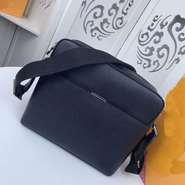 global limited edition famous fashion designer bag selling classic brand messenger with dustbag shoulder leather flip bags 33427 s1
global limited edition famous fashion designer bag selling classic brand messenger with dustbag shoulder leather flip bags 33427 s1