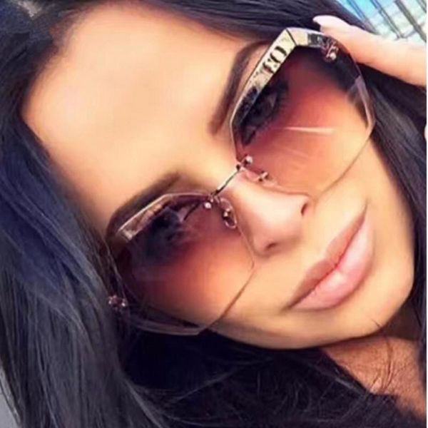 uv 400 womens sunglasses vintage women sunglasses brand designer oversized trend ladies outdoor personality for women, White;black
uv 400 womens sunglasses vintage women sunglasses brand designer oversized trend ladies outdoor personality for women, White;black