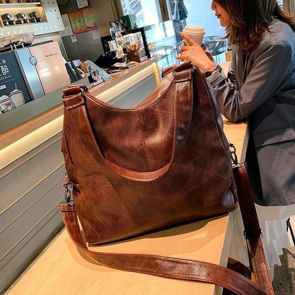 cross body leather bags fashion wax oil retro portable diagonal large capacity tote ladies and handbags
cross body leather bags fashion wax oil retro portable diagonal large capacity tote ladies and handbags