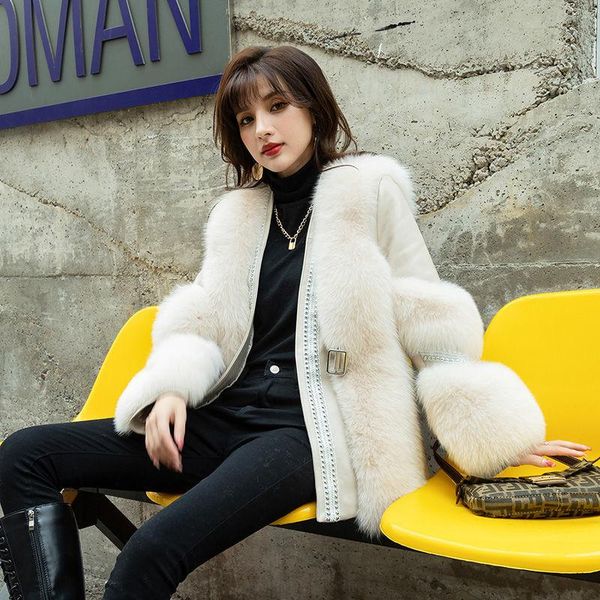 women 2021 autumn winter fashion patchwork loose warm jackets female fake fur outwears ladies v-neck faux fur coats q579, Black
women 2021 autumn winter fashion patchwork loose warm jackets female fake fur outwears ladies v-neck faux fur coats q579, Black