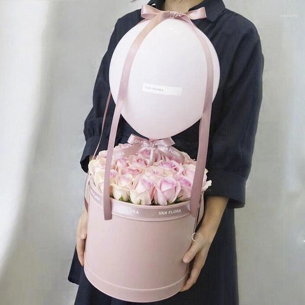 gift wrap 2021 round leather flowers box packaging pu wedding storage flower shop household goods1
gift wrap 2021 round leather flowers box packaging pu wedding storage flower shop household goods1