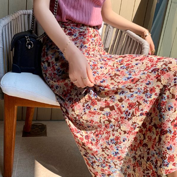 mishow 2020 new spring skirts women fashion loose slim mid-calf floral printed a-line elegant female bottom mx20b1738 q1209, Black
mishow 2020 new spring skirts women fashion loose slim mid-calf floral printed a-line elegant female bottom mx20b1738 q1209, Black