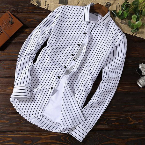 plus size -5xl men business casual slim fit striped thin soft social long sleeve men's shirts, White;black
plus size -5xl men business casual slim fit striped thin soft social long sleeve men's shirts, White;black
