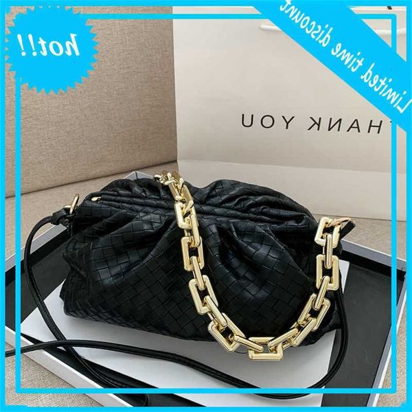 cloud underarm women brand chains weave luxe clutch ladies shoulder sac 2021 designer cups leather messenger bag bolso
cloud underarm women brand chains weave luxe clutch ladies shoulder sac 2021 designer cups leather messenger bag bolso