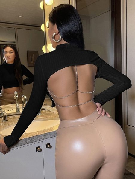 solid stand collar crop tee with chain g7f4#, White
solid stand collar crop tee with chain g7f4#, White